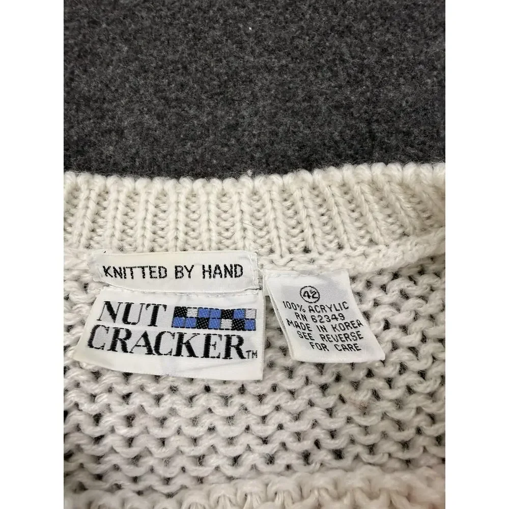 Nut Cracker Women’s Christmas Knit Pullover Sweater Crew Neck Size M/L